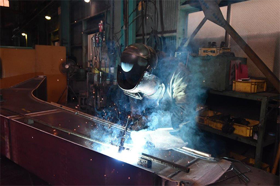 卓越した溶接技術から生まれる板金構造物